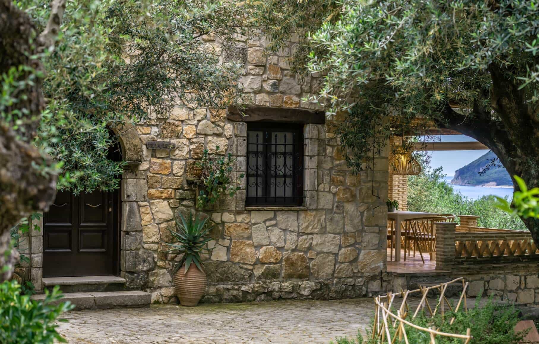 The Grand Villa - Exterior View 4