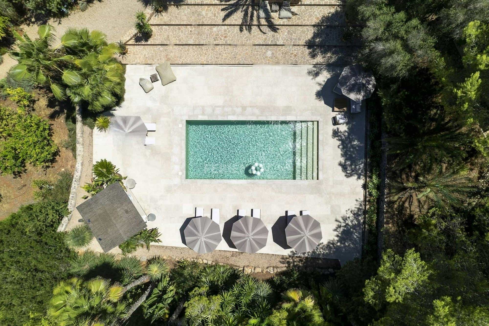 Casa Moya - Exterior View 2