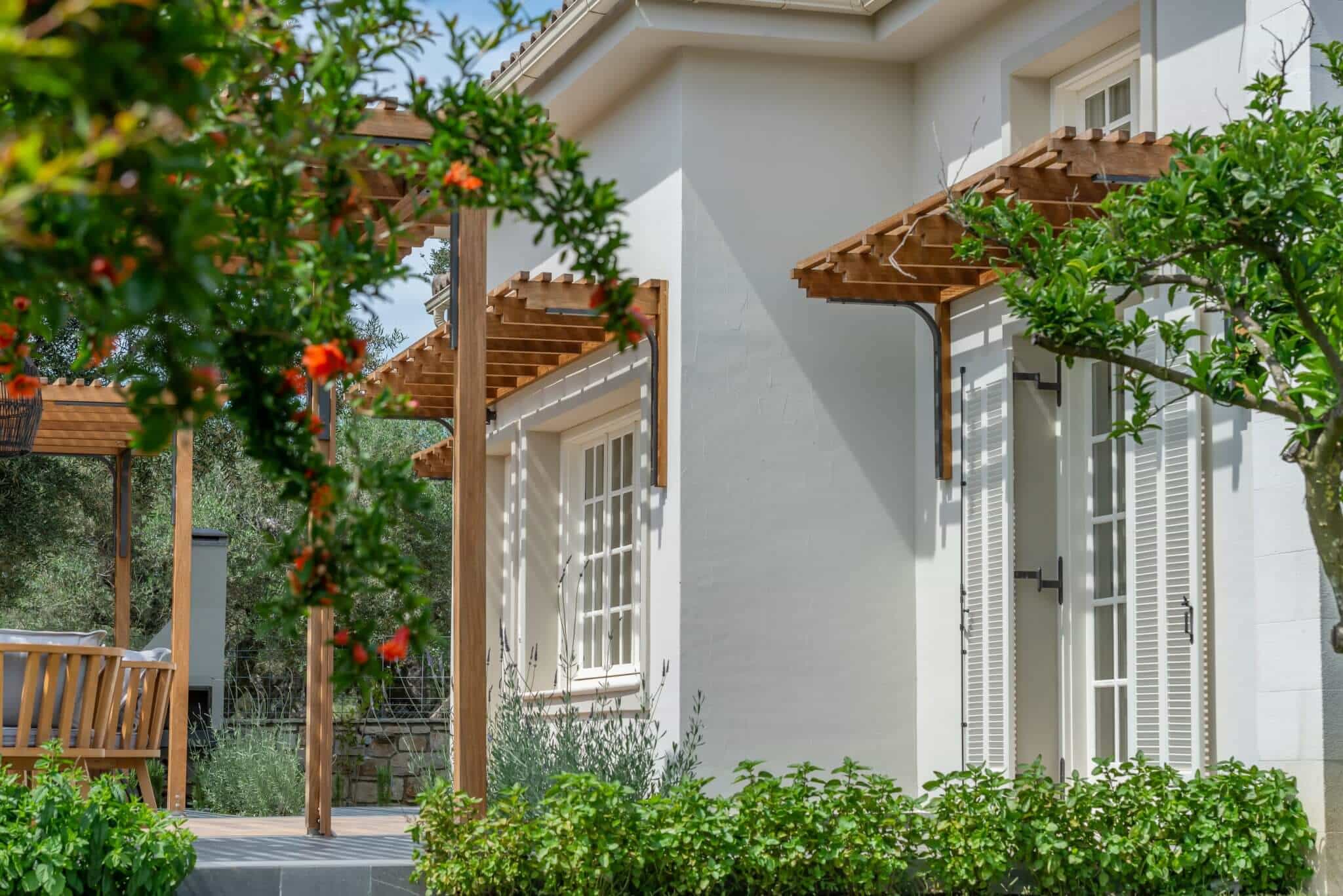 Classic Cottage - Exterior View 4