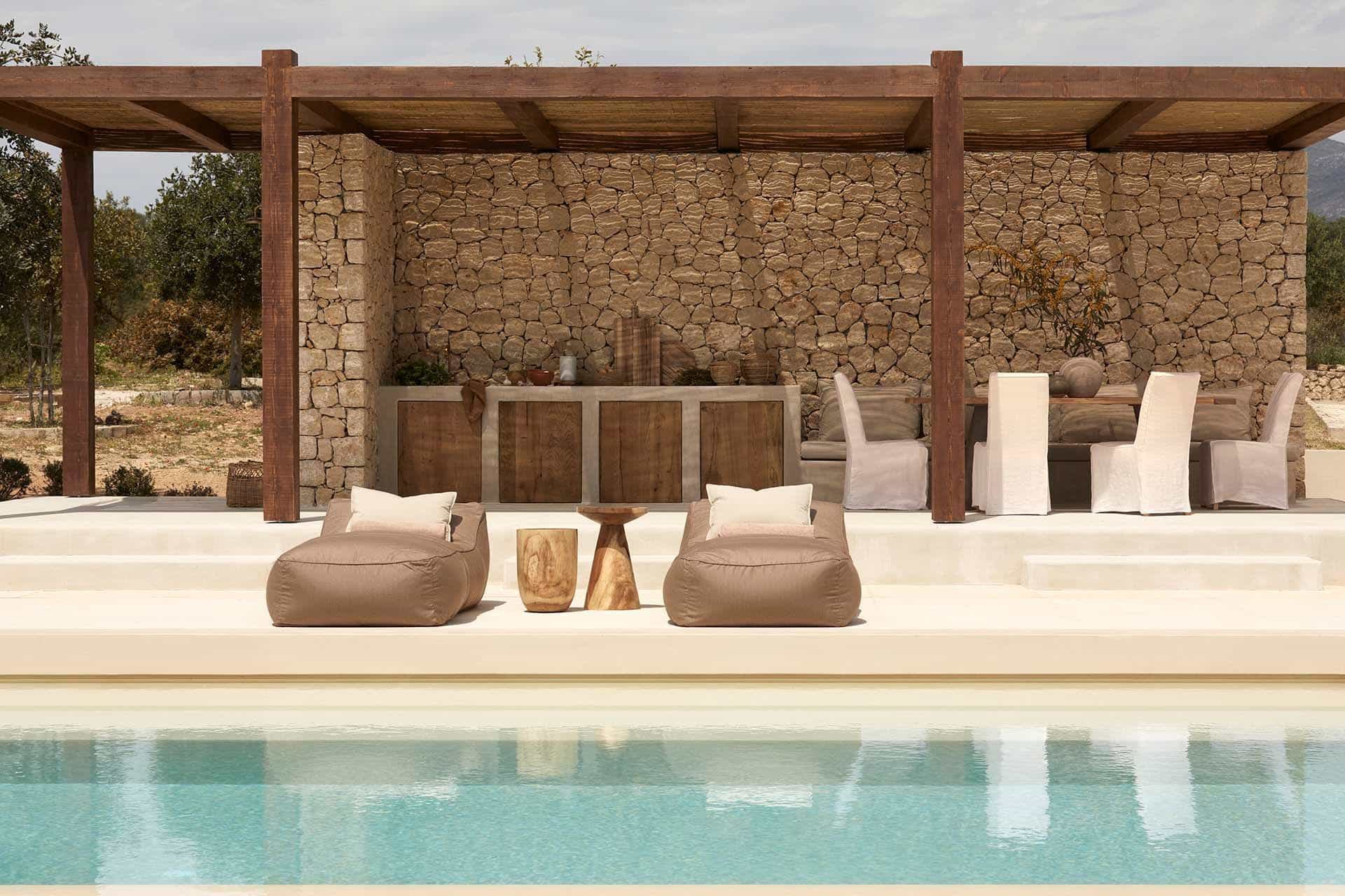 Villa Mia - Exterior View 3