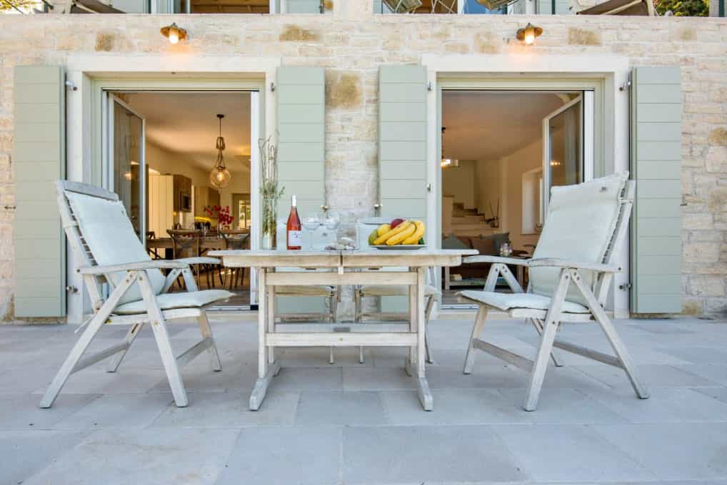 Perla - Exterior View 4