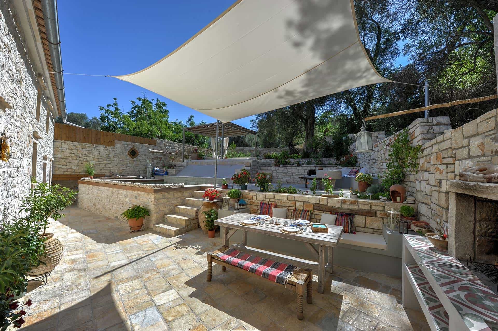 Leonora House - Exterior View 4