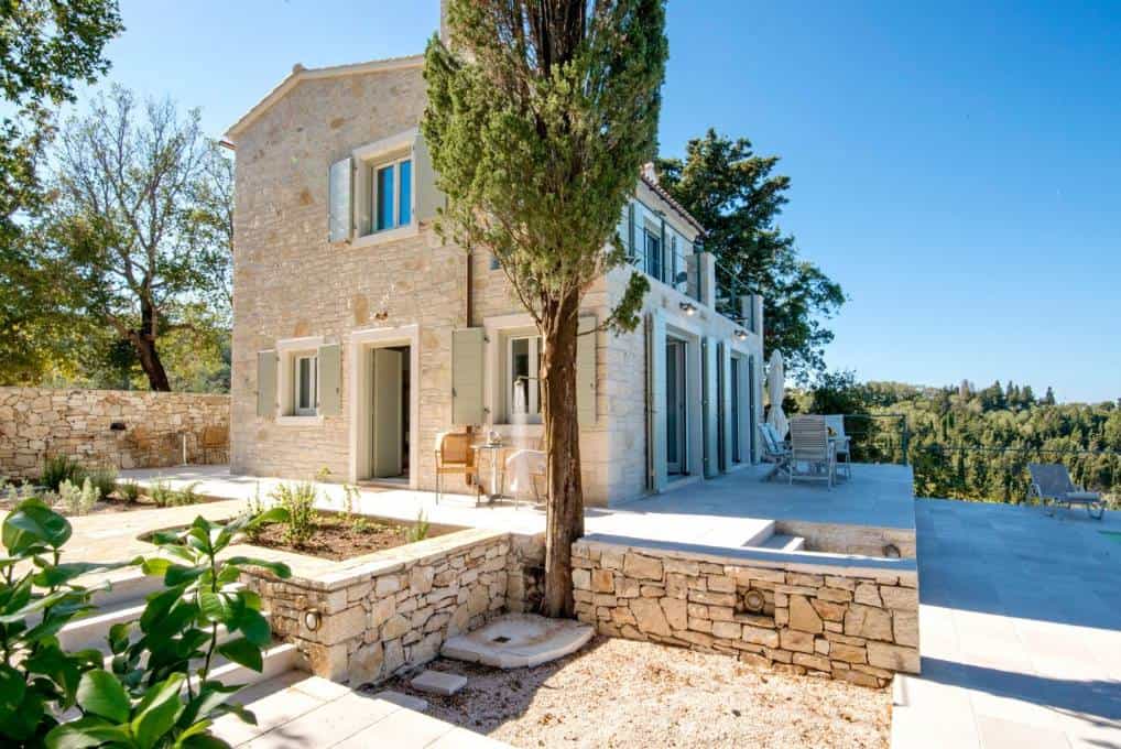 Perla - Exterior View 6