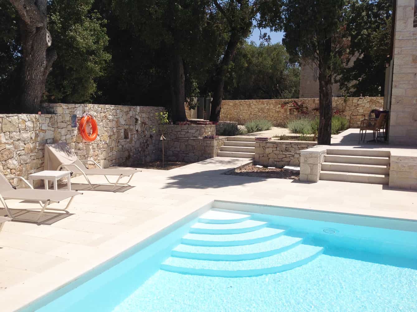 Perla - Exterior View 3