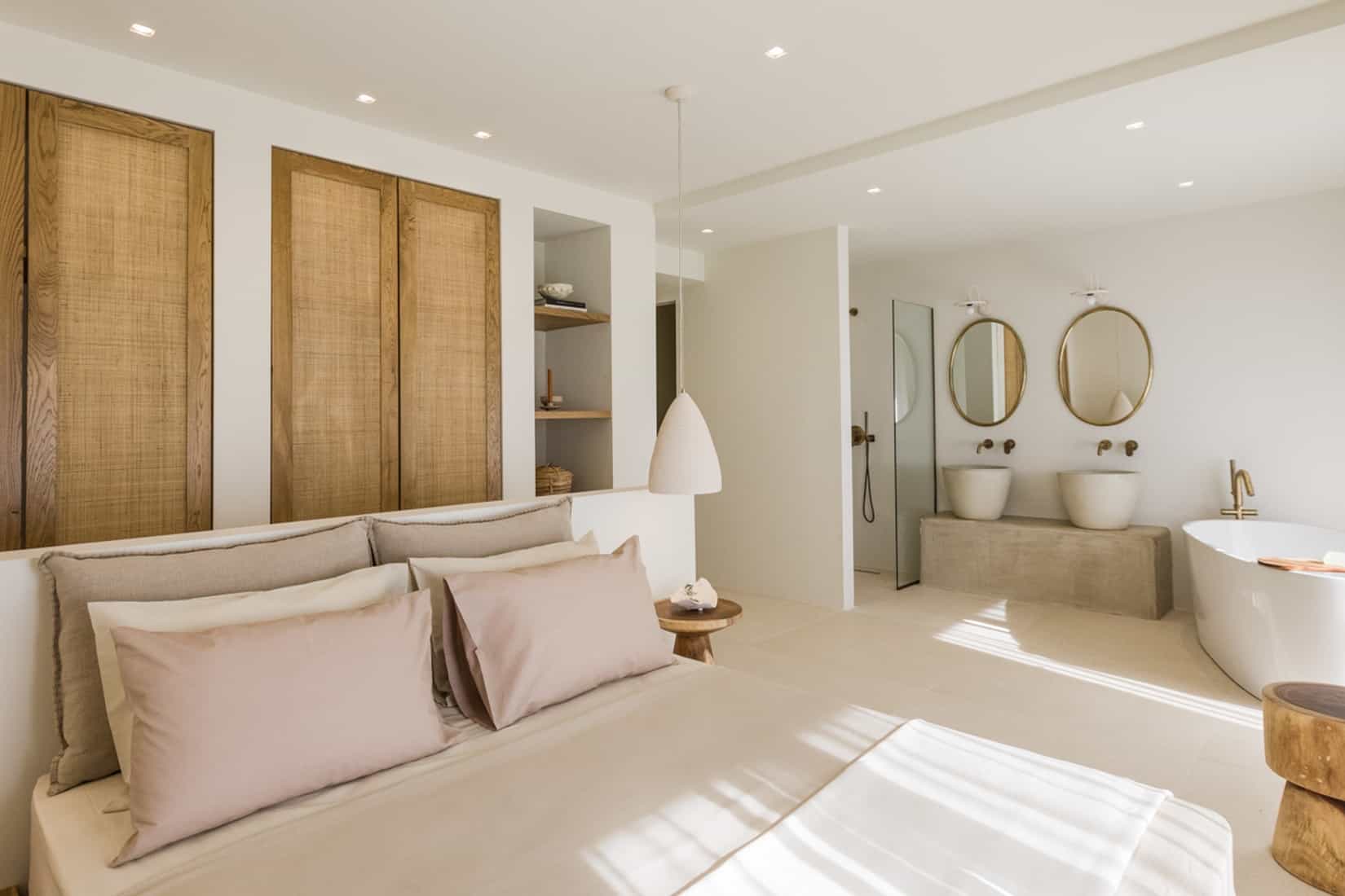 Villa Mia - Exterior View 6