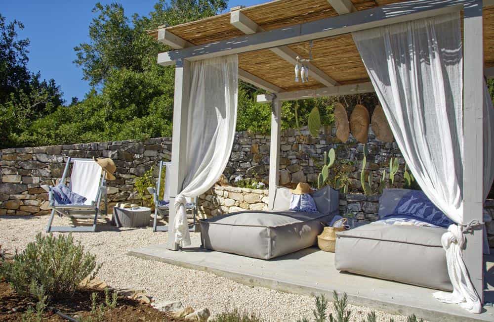 Petra - Exterior View 7