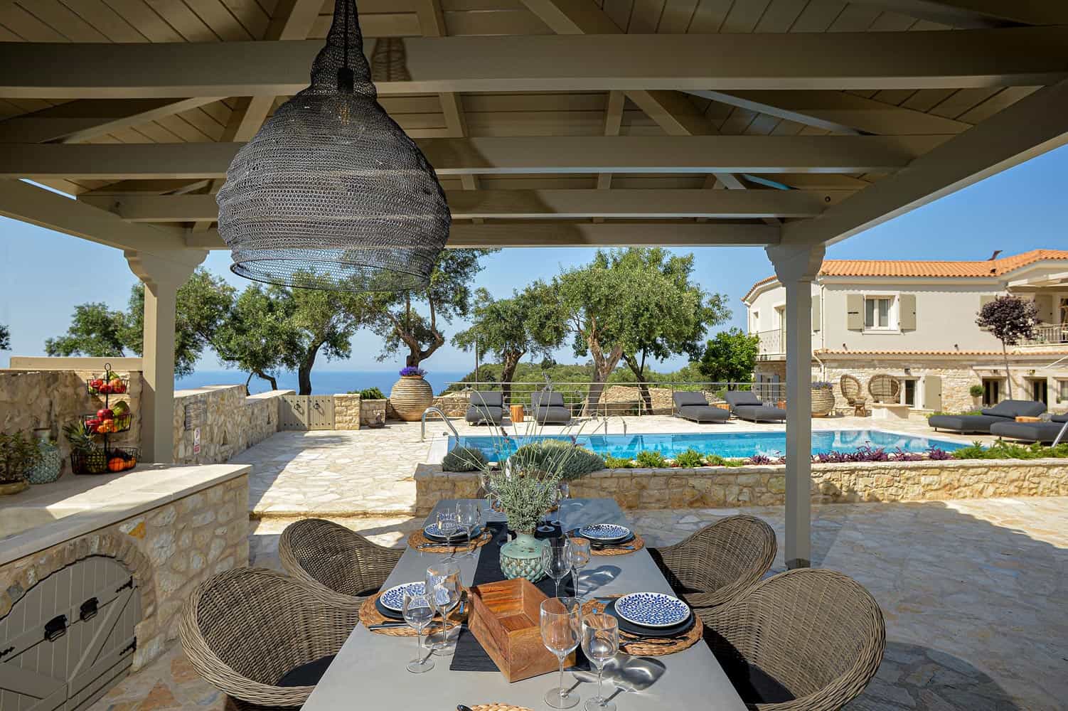 Meraviglia Villa main view