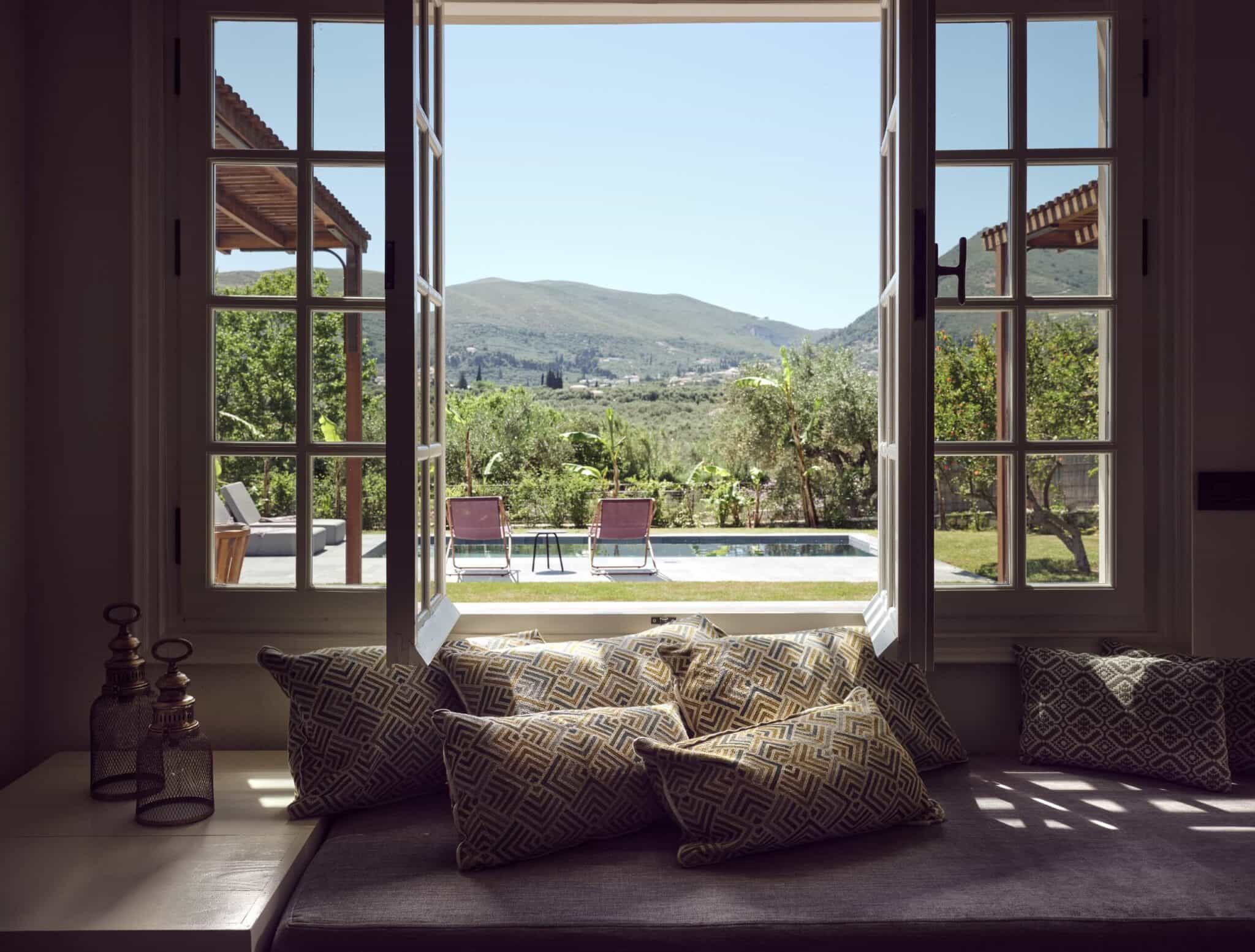 Classic Cottage - Exterior View 2