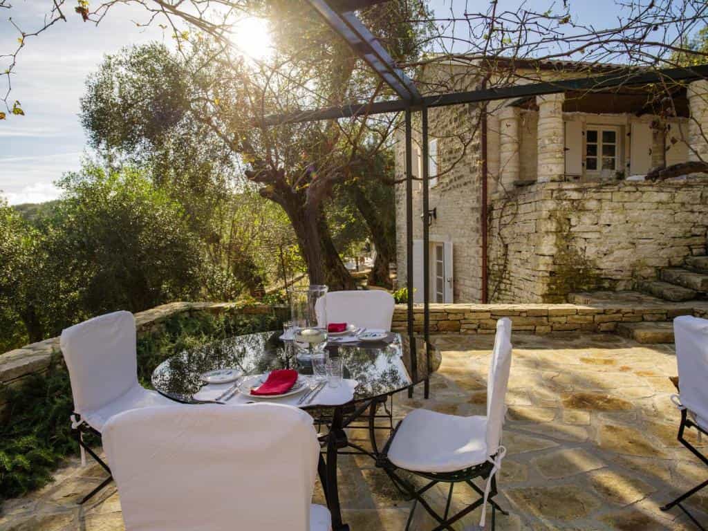 AGIOS ISAVROS - Exterior View 4