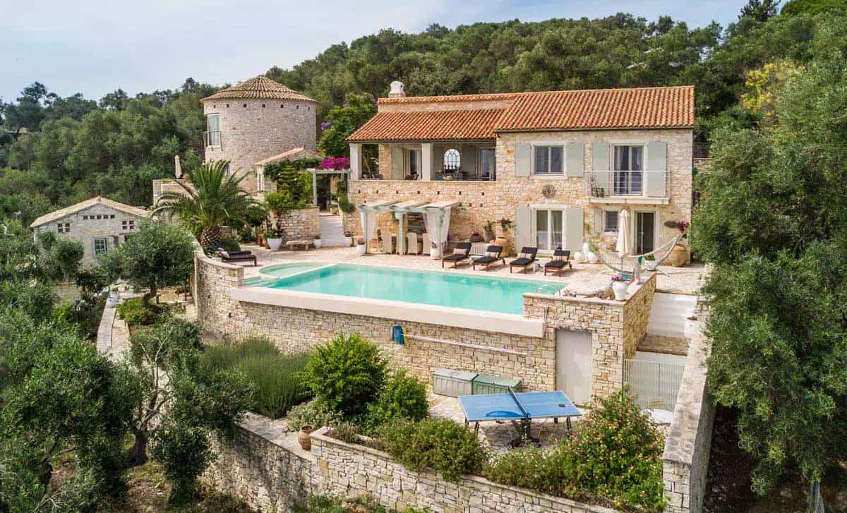 Villa Peri main view